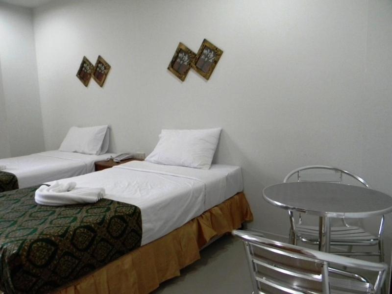 G&B Guesthouse Patong Szoba fotó