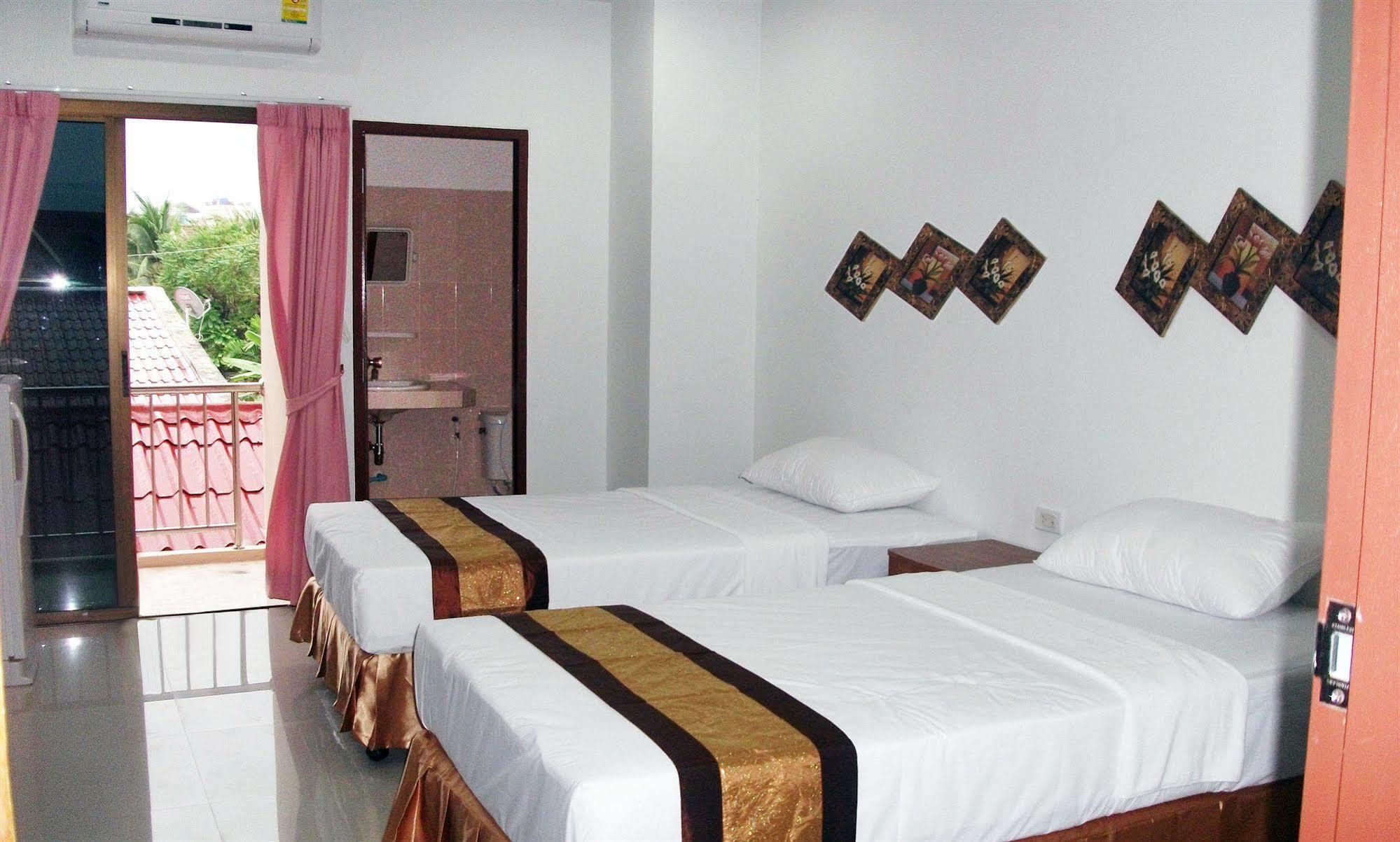 G&B Guesthouse Patong Kültér fotó
