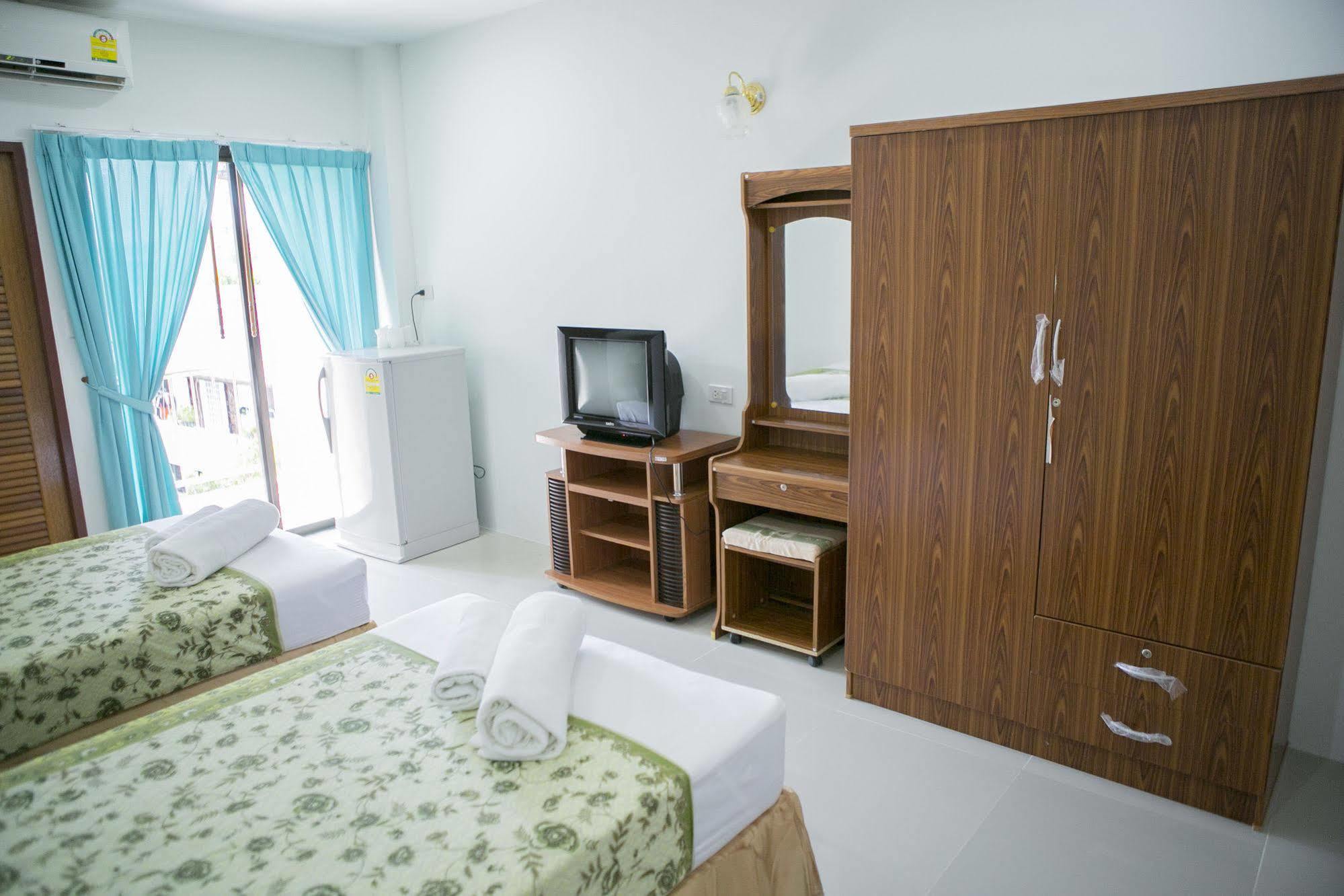 G&B Guesthouse Patong Kültér fotó
